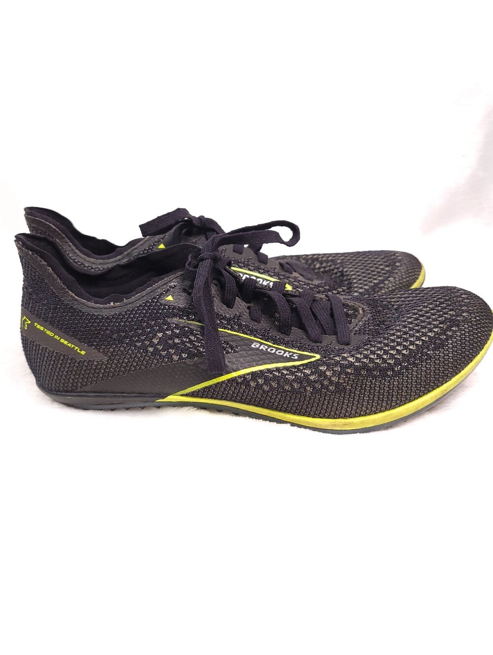 Brooks ELMN8 6 Track and Field Racing Shoes Men 7